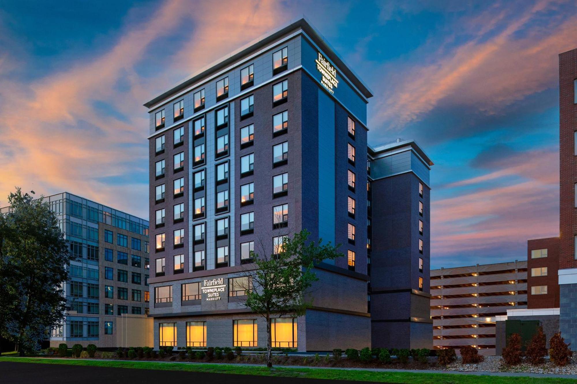 Towneplace Suites By Marriott Boston Medford Eksteriør bilde